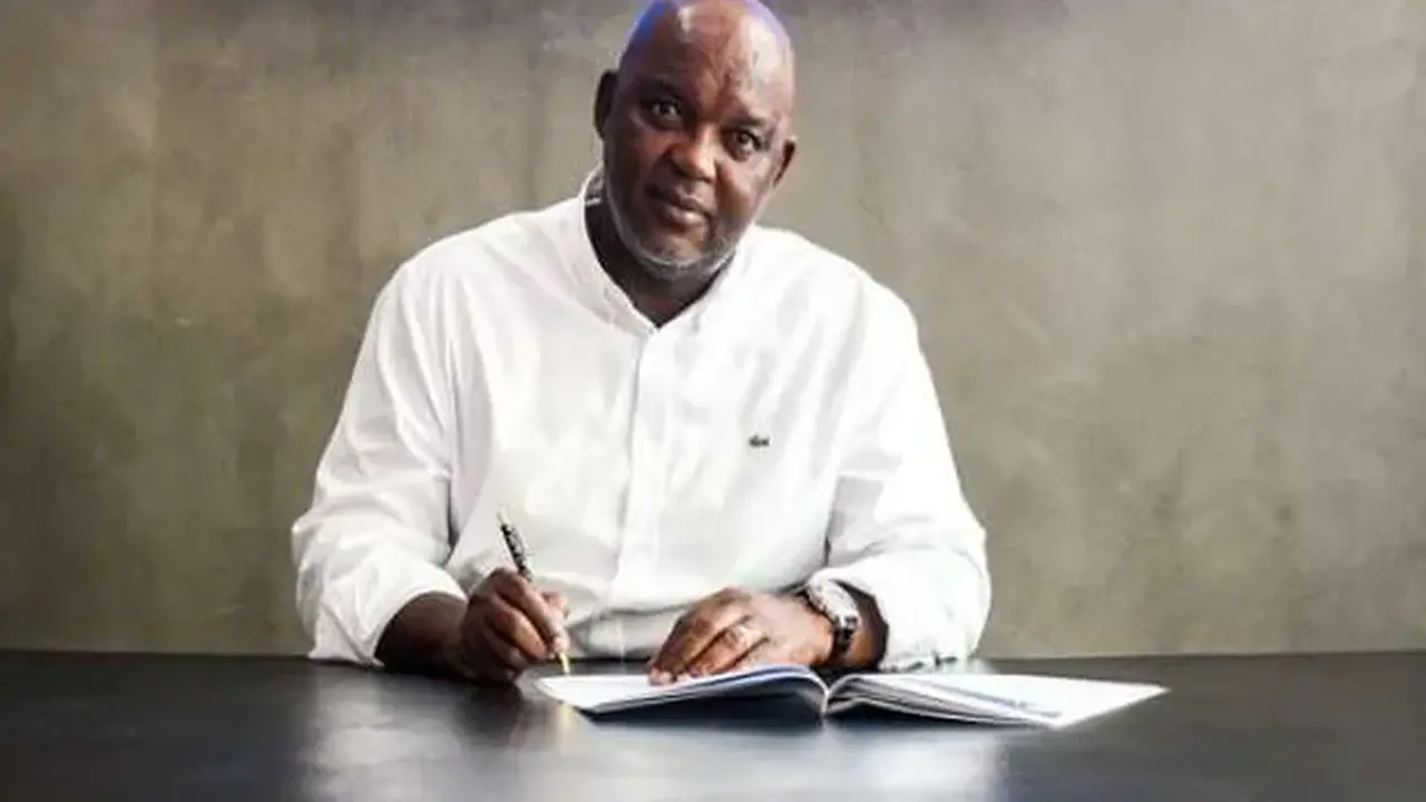 موسيماني يوضح موقفه من تدريب منافس الزمالك ويحدد مستقبله الفني